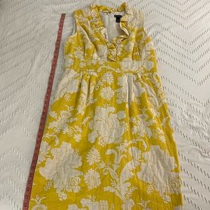 New Directions Size 14 Yellow and White Floral Tea Length Dress